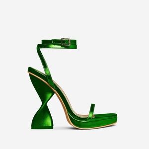 Stunning Platform Twisted Green Metallic Heel